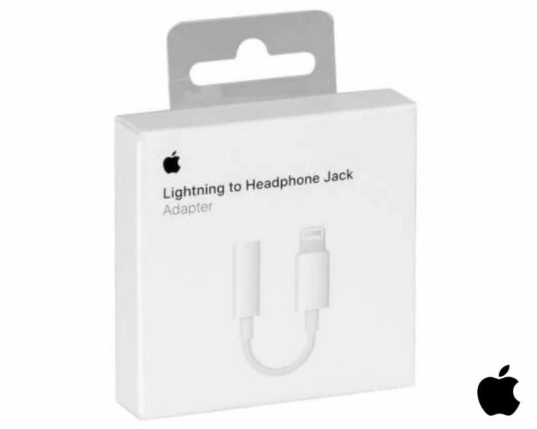 Lightning to 3.5mm Headphone Jack Adapter for iPhone | White Audio Converter
